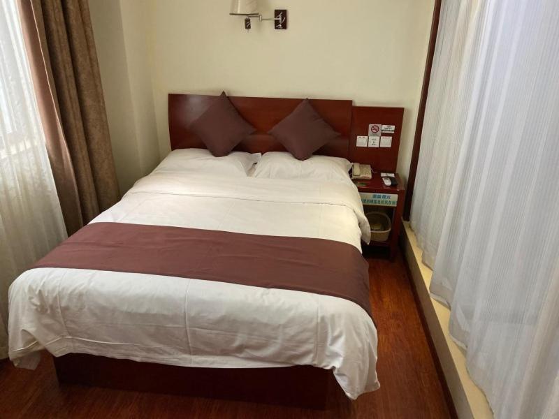 Greentree Inn Shanghai Songjiang University City New Songjiang Road Express Hotel Dış mekan fotoğraf