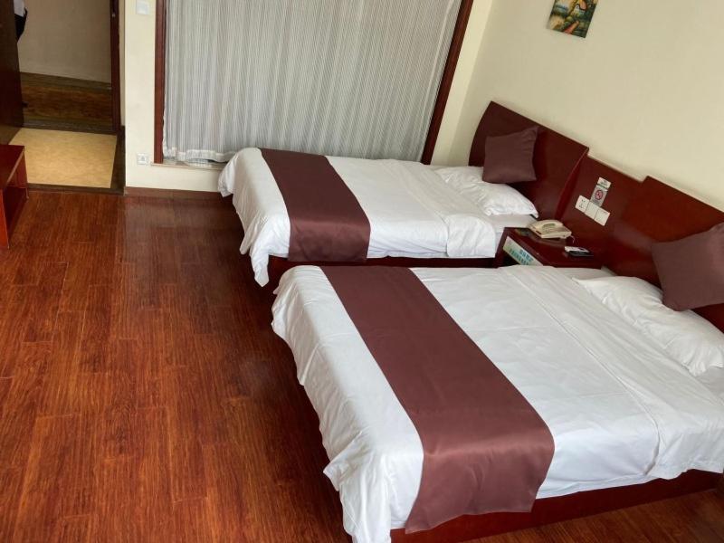 Greentree Inn Shanghai Songjiang University City New Songjiang Road Express Hotel Dış mekan fotoğraf