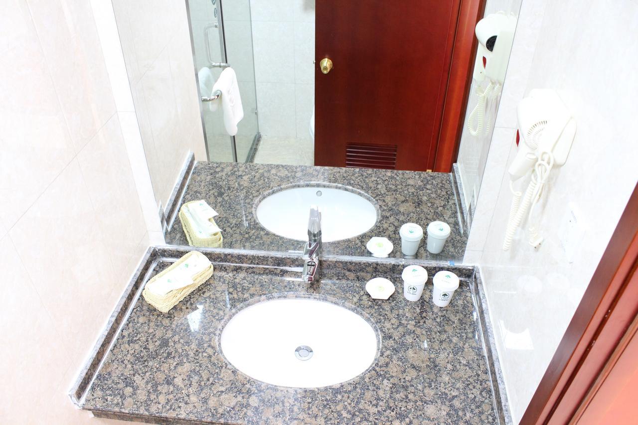 Greentree Inn Shanghai Songjiang University City New Songjiang Road Express Hotel Dış mekan fotoğraf
