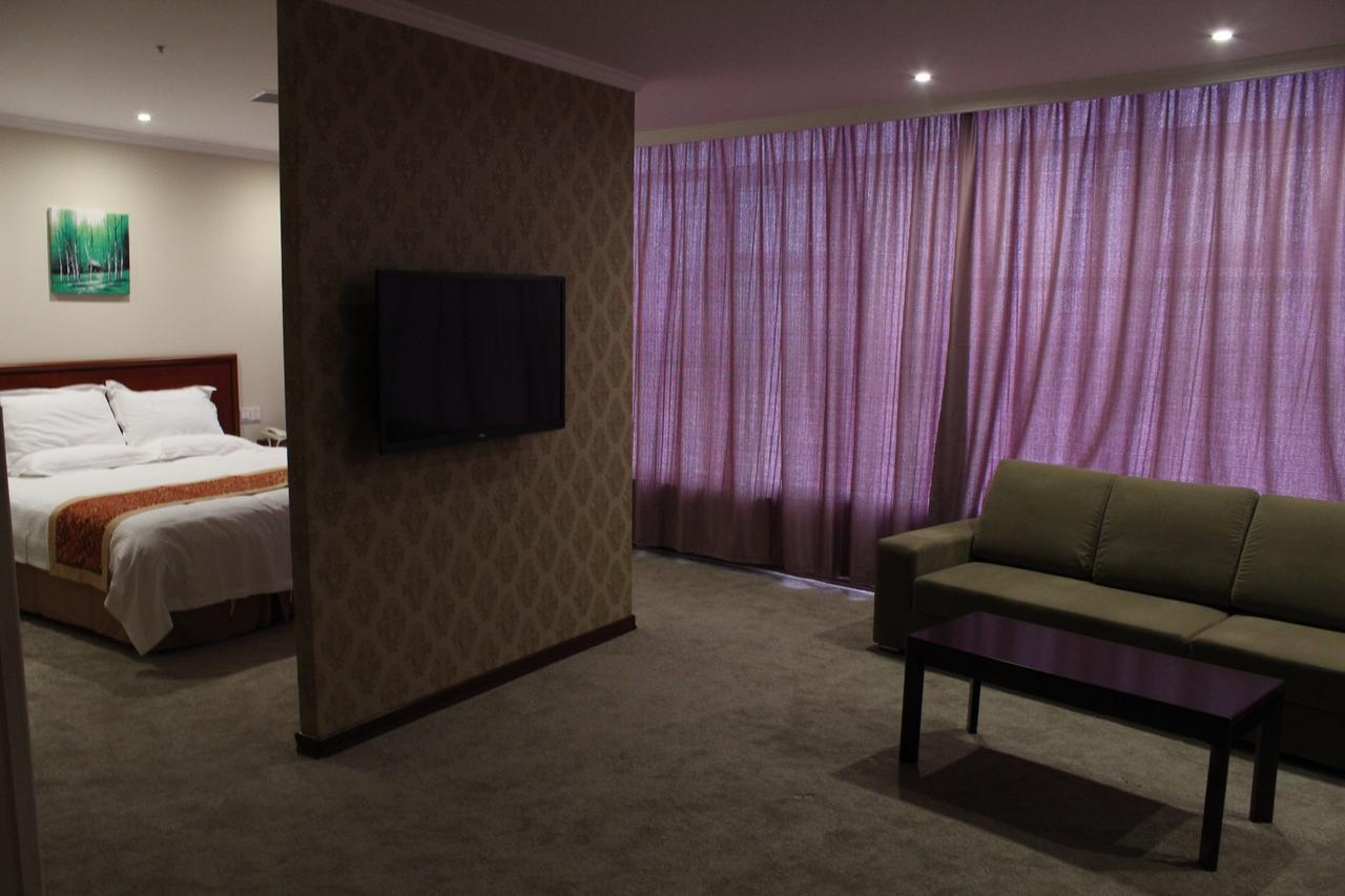 Greentree Inn Shanghai Songjiang University City New Songjiang Road Express Hotel Dış mekan fotoğraf