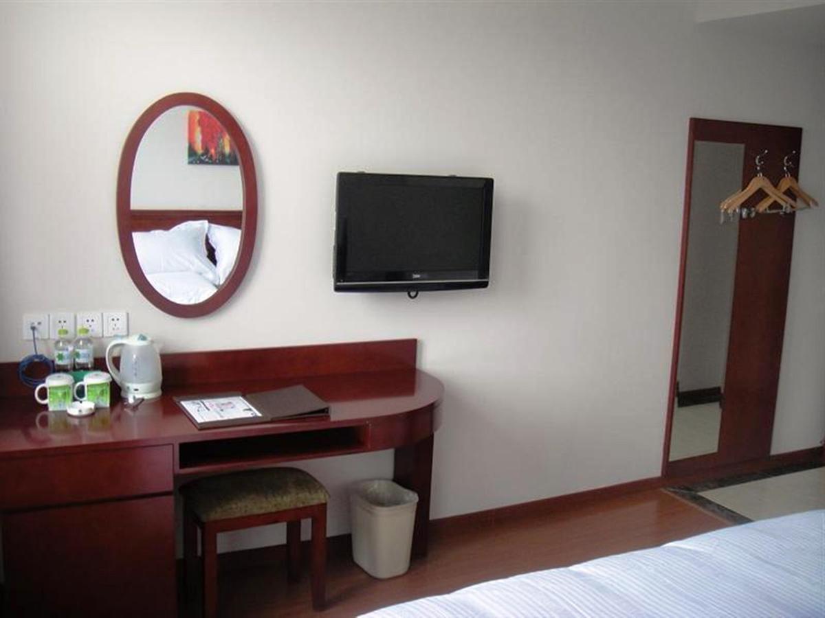 Greentree Inn Shanghai Songjiang University City New Songjiang Road Express Hotel Dış mekan fotoğraf